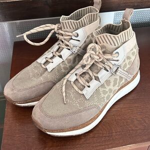 HYBRID IN KHAKI HIGH TOP SNEAKERS